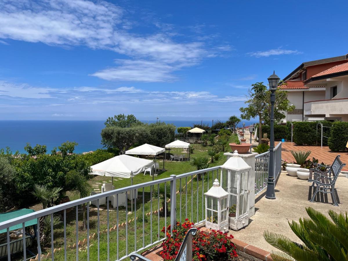 Villa Del Conte Drapia Esterno foto