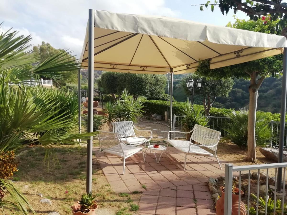 Villa Del Conte Drapia Esterno foto