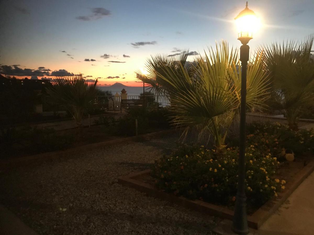 Villa Del Conte Drapia Esterno foto