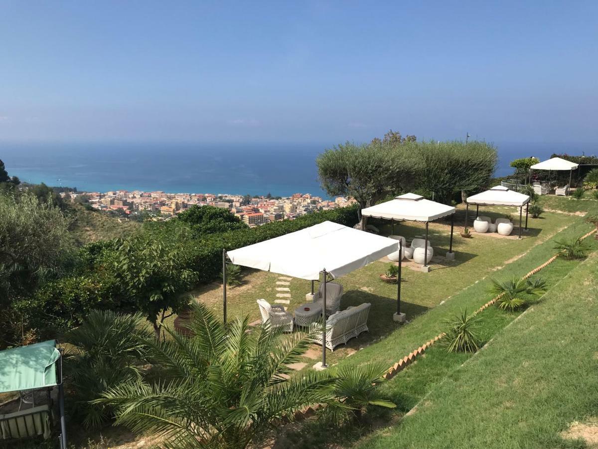 Villa Del Conte Drapia Esterno foto