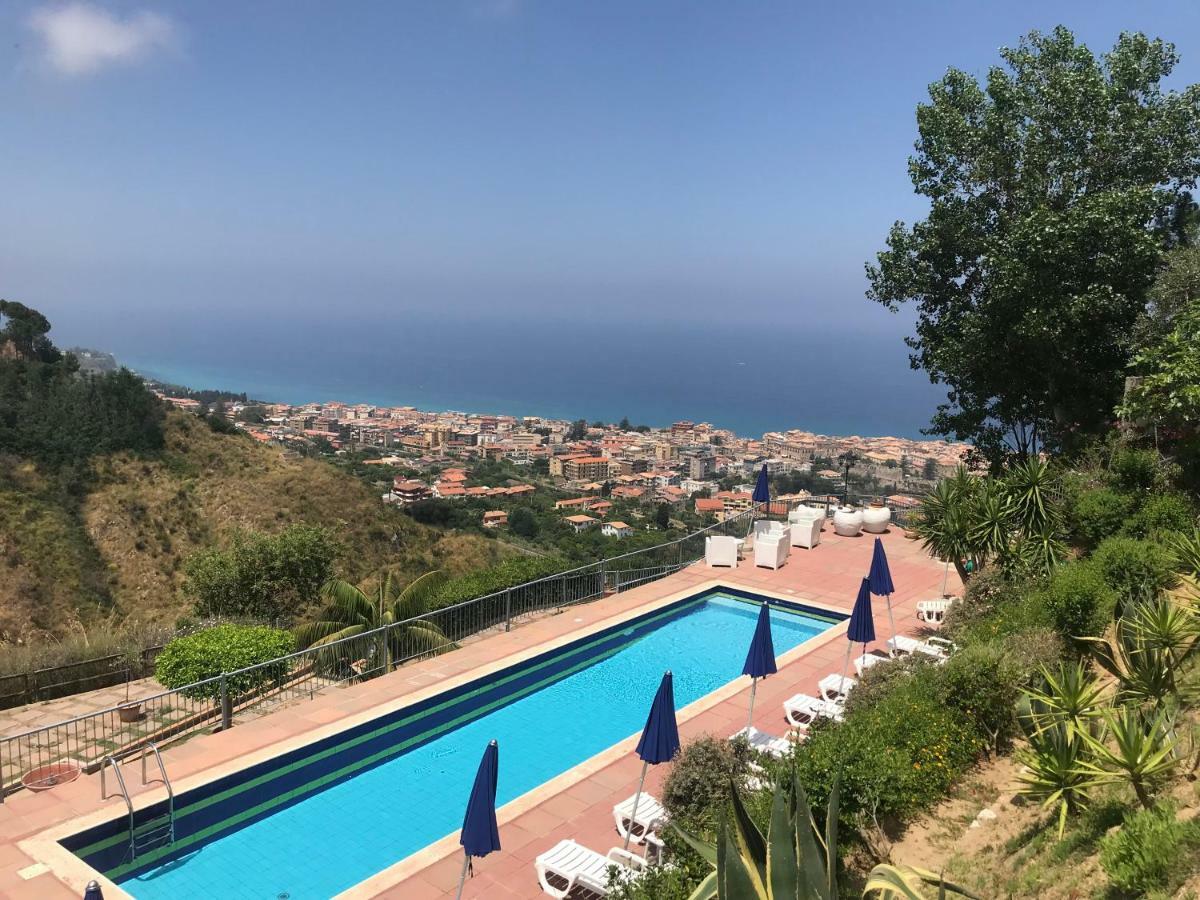 Villa Del Conte Drapia Esterno foto